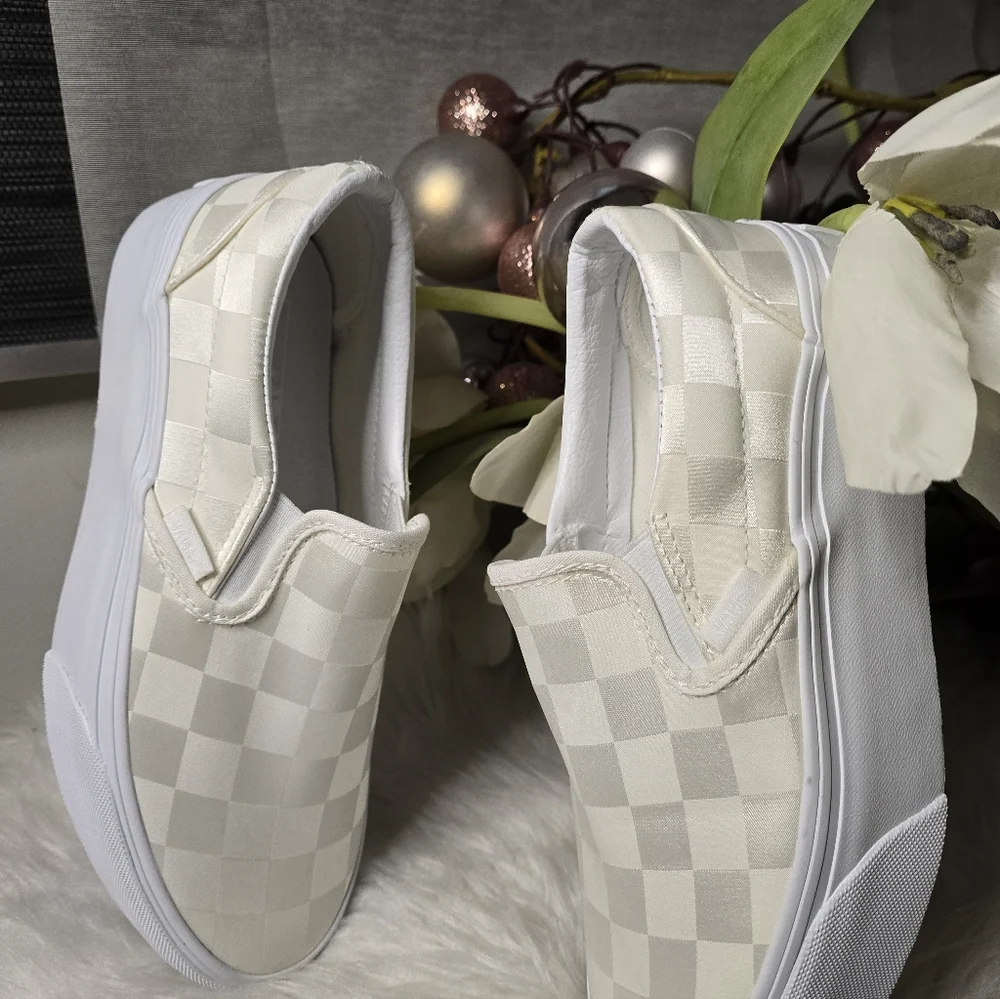 Vans Classic Slip-On Stackform Satin Checkerboard White New